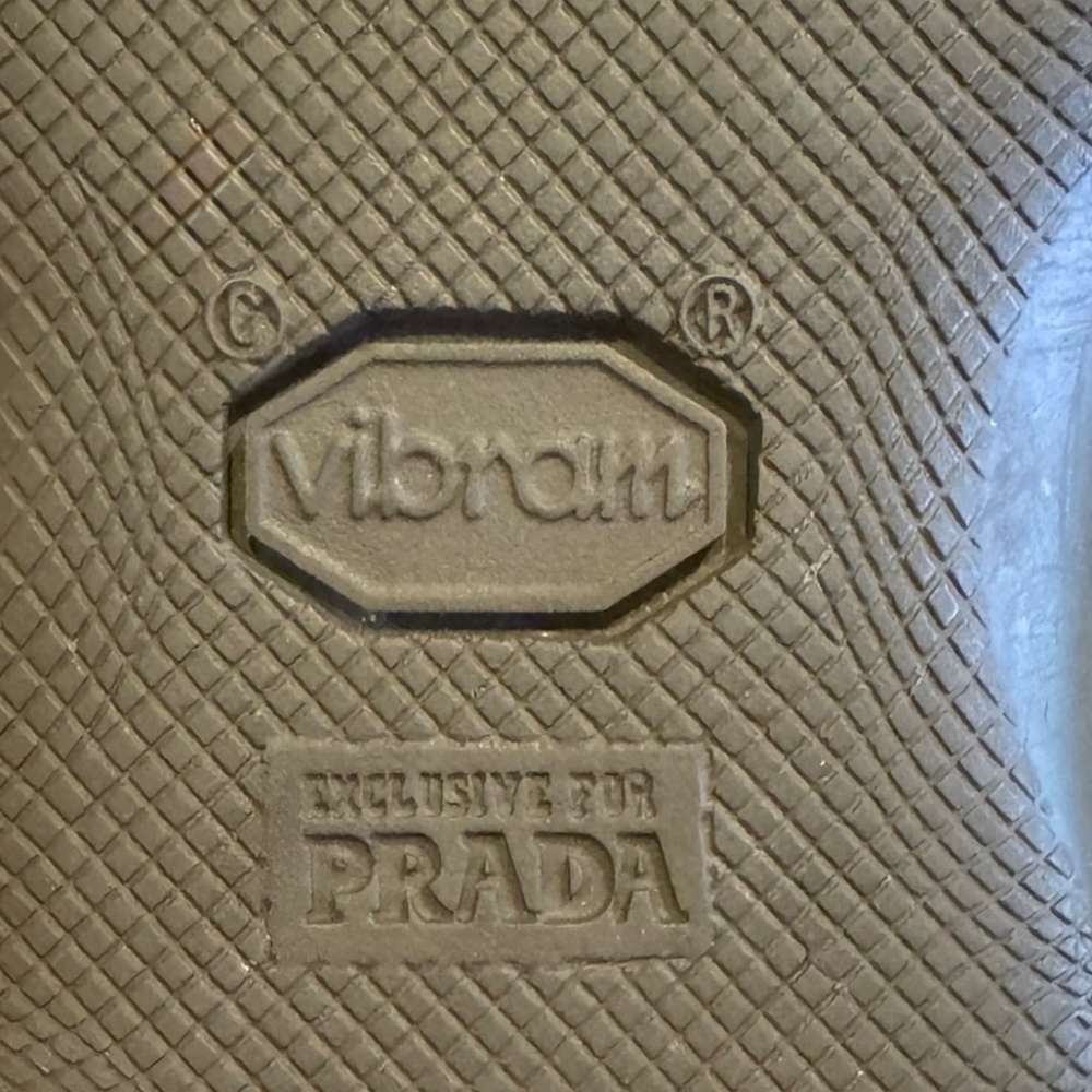VINTAGE PRADA LINEA ROSSA SPORT GRAY WOOL MARY JANE FLATS WITH VELCRO CLOSURE - Picture 16 of 16